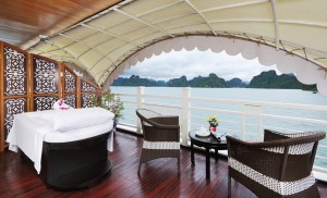 open sea view cabin on cruises halong
