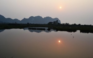 Sunset in Lan Ha Bay via best halong bay cruise