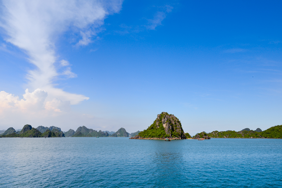 Bai Tu Long Bay of the day